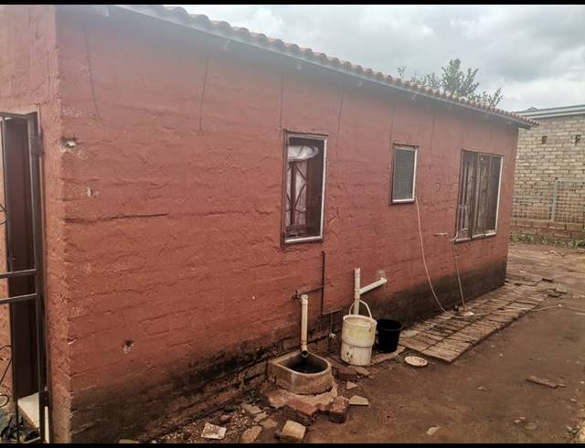 2 BEDROOM HOUSE FOR SALE IN SOSHANGUVE L